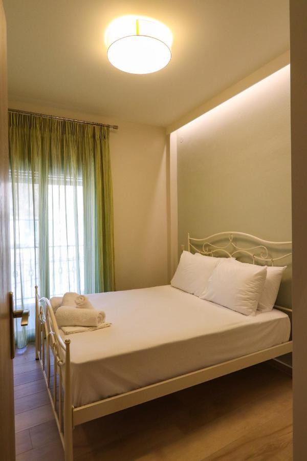 East & West Seaside Apartments Gialtra 外观 照片