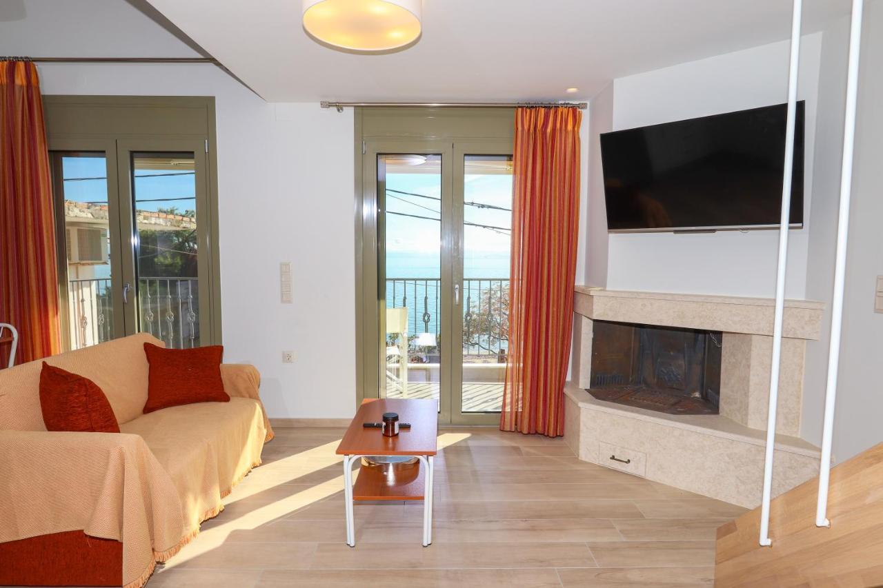 East & West Seaside Apartments Gialtra 外观 照片