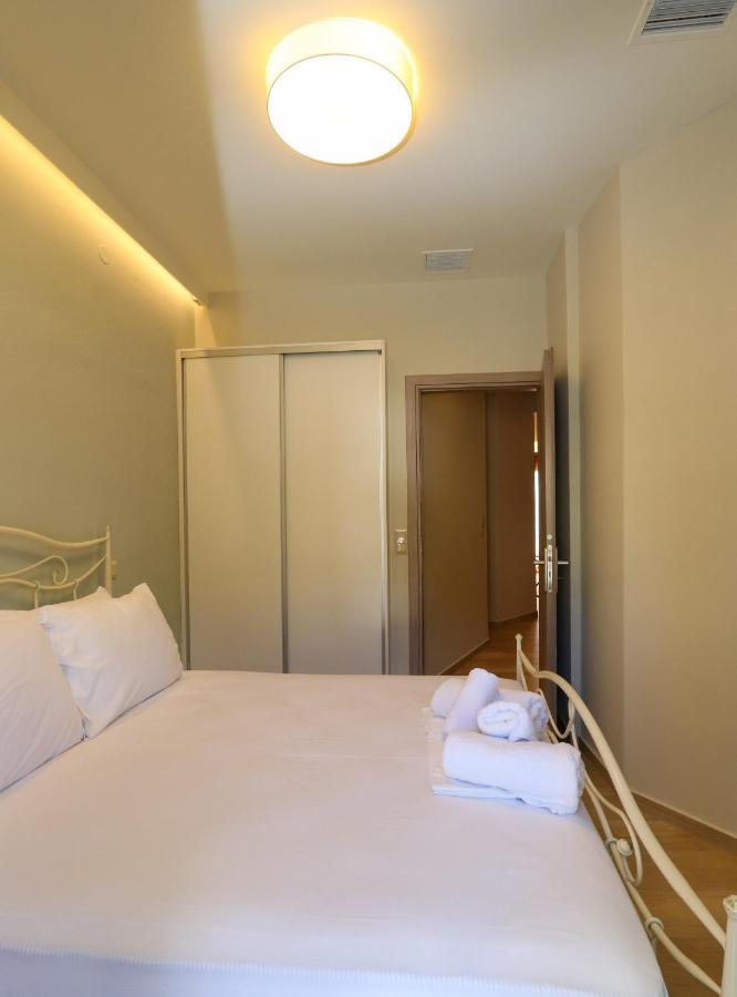 East & West Seaside Apartments Gialtra 外观 照片
